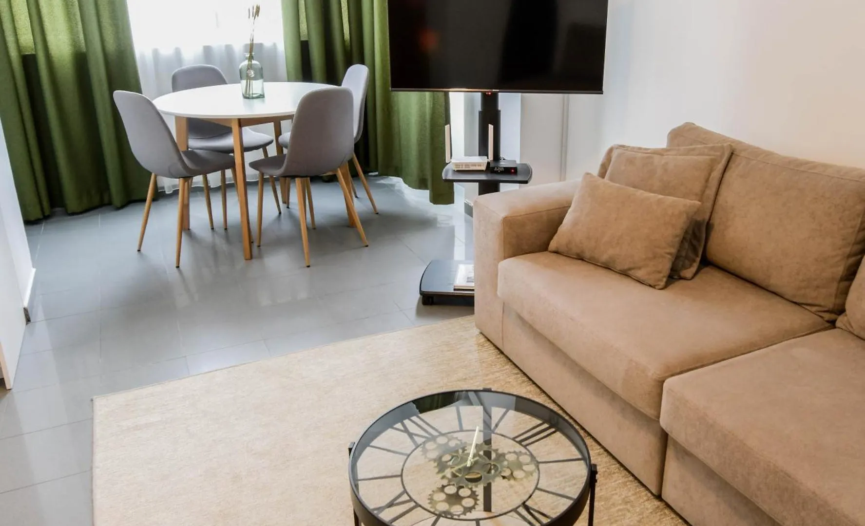 Wolke 7 Central Apartment - Modern And Comfortable Home Shkodër
